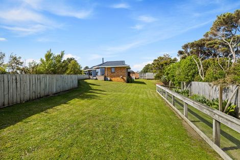 Photo of property in 175 Oaia Road, Muriwai, Waimauku, 0881