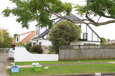 Photo of property in 3/43 Howe Street, Howick, Auckland, 2014