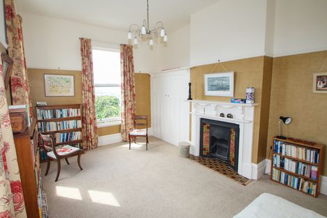Photo of property in 32 Hull Street, South Hill, Oamaru, 9400