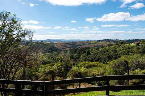 Photo of property in 141 Point View Drive, East Tamaki Heights, Auckland, 2016
