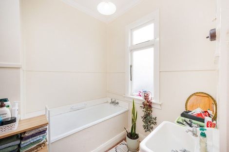 Photo of property in 7 Karamu Avenue, Takaro, Palmerston North, 4410