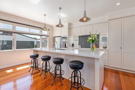 Photo of property in 85 Chelwood Street, Takaro, Palmerston North, 4412