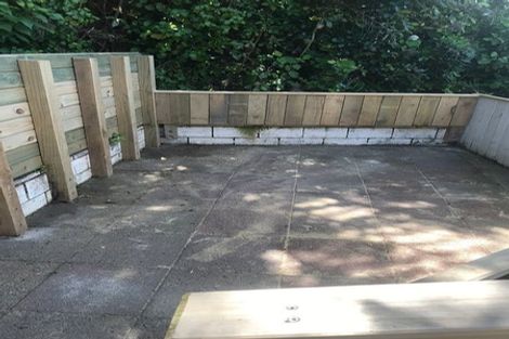 Photo of property in 26 Batchelor Street, Newlands, Wellington, 6037