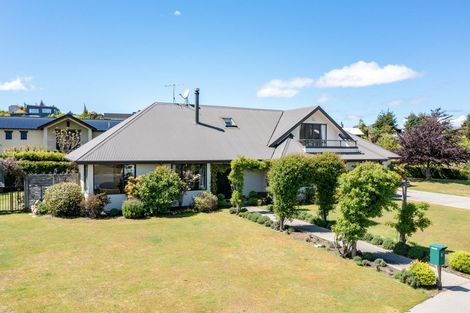 Photo of property in 4 Baker Grove, Wanaka, 9305