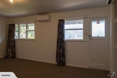 Photo of property in 30a Collier Avenue, Karori, Wellington, 6012