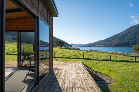 Photo of property in 803 Manaroa Road, Manaroa, Picton, 7282