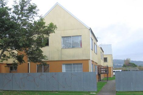 Photo of property in 71p Randwick Crescent, Moera, Lower Hutt, 5010