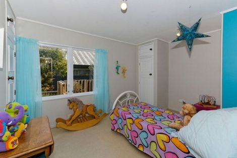Photo of property in 110a Mcleod Road, Te Atatu South, Auckland, 0610