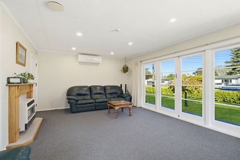 Photo of property in 43 Norfolk Crescent, Feilding, 4702