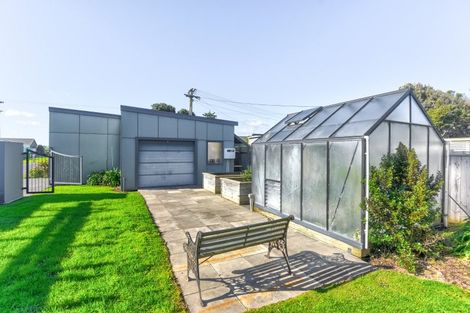 Photo of property in 107 Peat Avenue, Kai Iwi, Whanganui, 4574