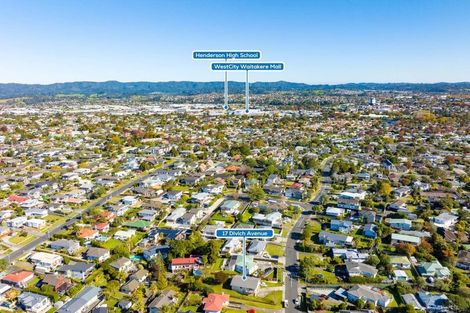 Photo of property in 17 Divich Avenue, Te Atatu South, Auckland, 0610