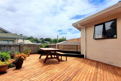 Photo of property in 15 Palmgreen Court, Stanmore Bay, Whangaparaoa, 0932