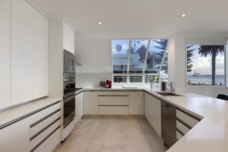 Photo of property in 28 The Mall, Mount Maunganui, 3116