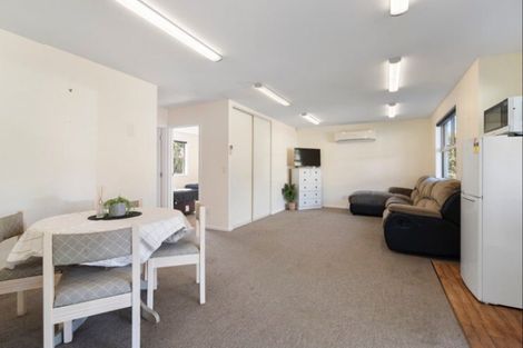 Photo of property in 4 Feltham Street, Hunterville, 4730