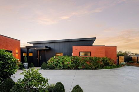 Photo of property in 2a Baxter Michael Crescent, Cambridge, 3434