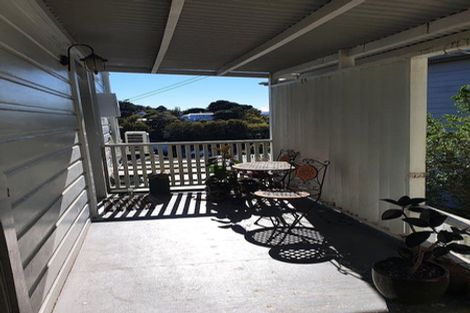 Photo of property in 32 Maarama Crescent, Aro Valley, Wellington, 6021