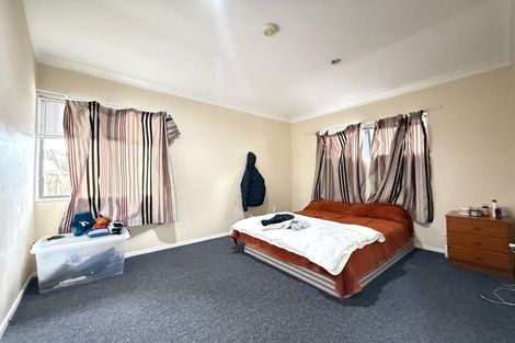 Photo of property in 13 Hindmarsh Street, Henderson, Auckland, 0612