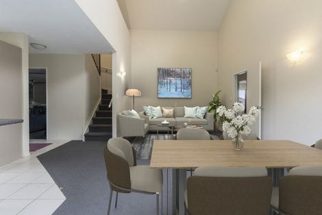 Photo of property in 40 Keri Vista Rise, Papakura, 2110