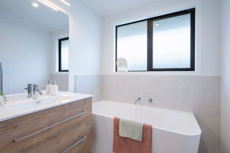 Photo of property in 32 Cupola Crescent, Richmond, 7020