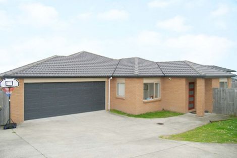 Photo of property in 42 Keri Vista Rise, Papakura, 2110