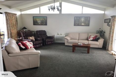 Photo of property in 36 Shelton Place, Feilding, 4702