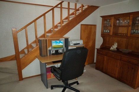 Photo of property in 130 Cliff View Drive, Green Bay, Auckland, 0604