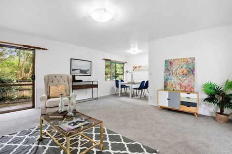 Photo of property in 3/39 Sunnynook Road, Forrest Hill, Auckland, 0620