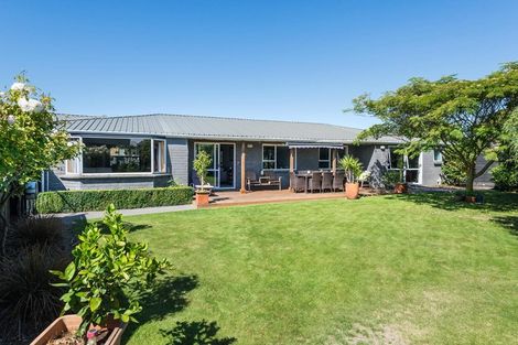 Photo of property in 16 Orlando Crescent, Waimairi Beach, Christchurch, 8083