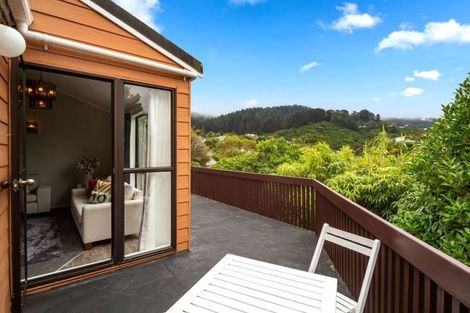Photo of property in 45b Larsen Crescent, Tawa, Wellington, 5028