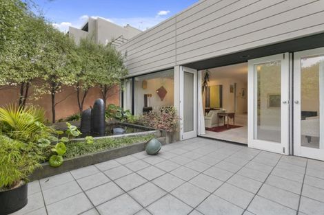 Photo of property in Highwic, 32u1 Hobson Street, Thorndon, Wellington, 6011