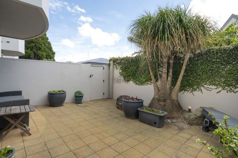Photo of property in 6/29 Third Avenue, Tauranga, 3110