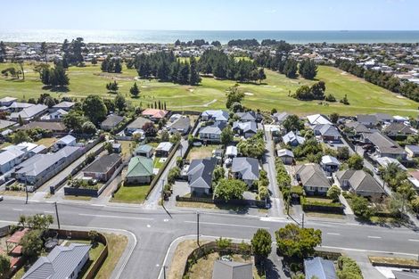 Photo of property in 28 Sylvia Street, Parklands, Christchurch, 8083