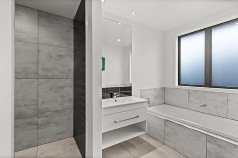 Photo of property in 11 Aparima Place, Awatoto, Napier, 4110