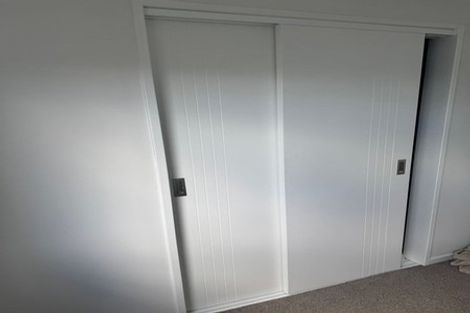 Photo of property in 5/9 Flanshaw Road, Te Atatu South, Auckland, 0610