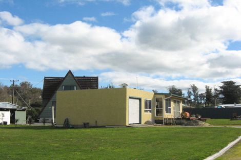 Photo of property in 34 Watts Street, Waipawa, 4210