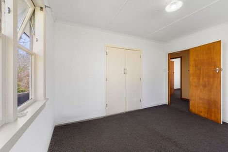 Photo of property in 114a Pioneer Road, Moturoa, New Plymouth, 4310