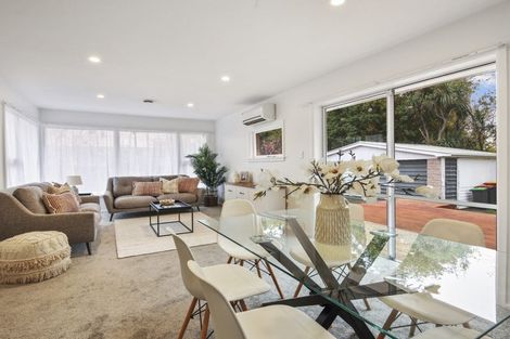 Photo of property in 32 Compton Street, Woolston, Christchurch, 8062