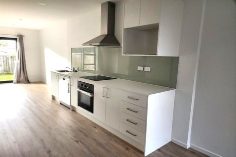 Photo of property in 40 Rauemi Way, Te Atatu South, Auckland, 0610