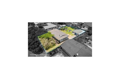 Photo of property in 13 Carbery Place, Manurewa, Auckland, 2102