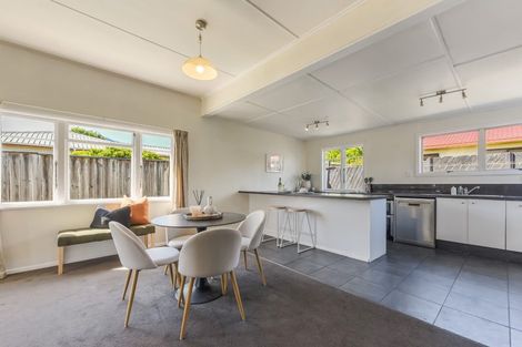 Photo of property in 16 Newall Avenue, Stoke, Nelson, 7011