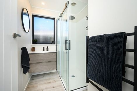 Photo of property in 7 Colonial Place, Kelvin Grove, Palmerston North, 4414