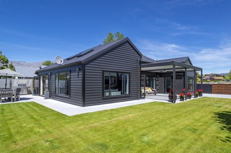 Photo of property in 65 Centennial Avenue, Arrowtown, 9302