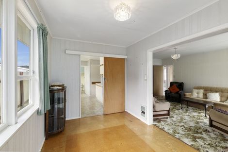 Photo of property in 10 Mimihau Grove, Wainuiomata, Lower Hutt, 5014