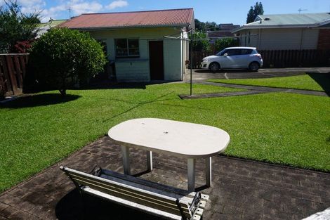 Photo of property in 1 Maple Avenue, Dinsdale, Hamilton, 3204