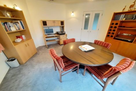 Photo of property in 160 Queen Street, Waiuku, 2123