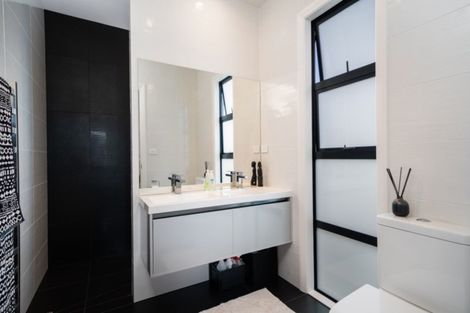 Photo of property in 22 Kahuparere Crescent, Pyes Pa, Tauranga, 3112