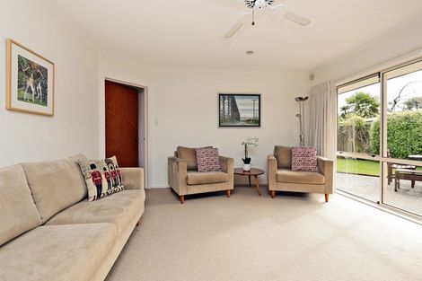 Photo of property in 10 Brompton Drive, Taradale, Napier, 4112