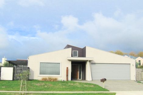 Photo of property in 36 Regent Drive, Paraparaumu Beach, Paraparaumu, 5032
