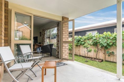 Photo of property in 4 Kaikomako Road, Waikanae, 5036