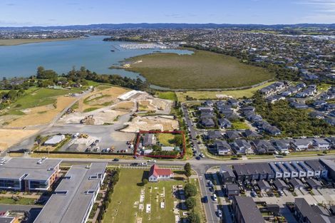 Photo of property in 2 Scott Road, Hobsonville, Auckland, 0616